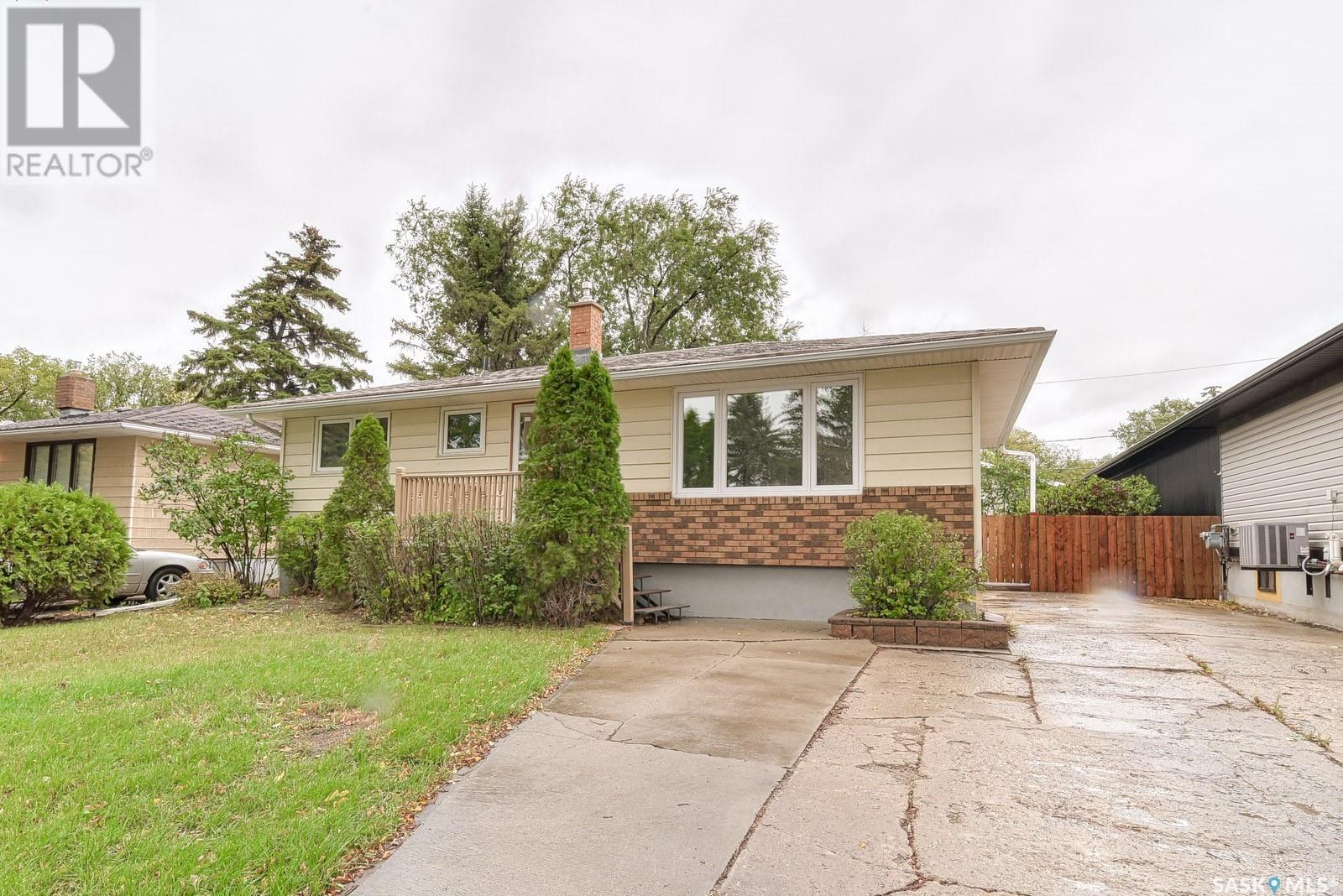 275 Montreal Street N, Regina, Saskatchewan  S4R 2T1 - Photo 1 - SK985046