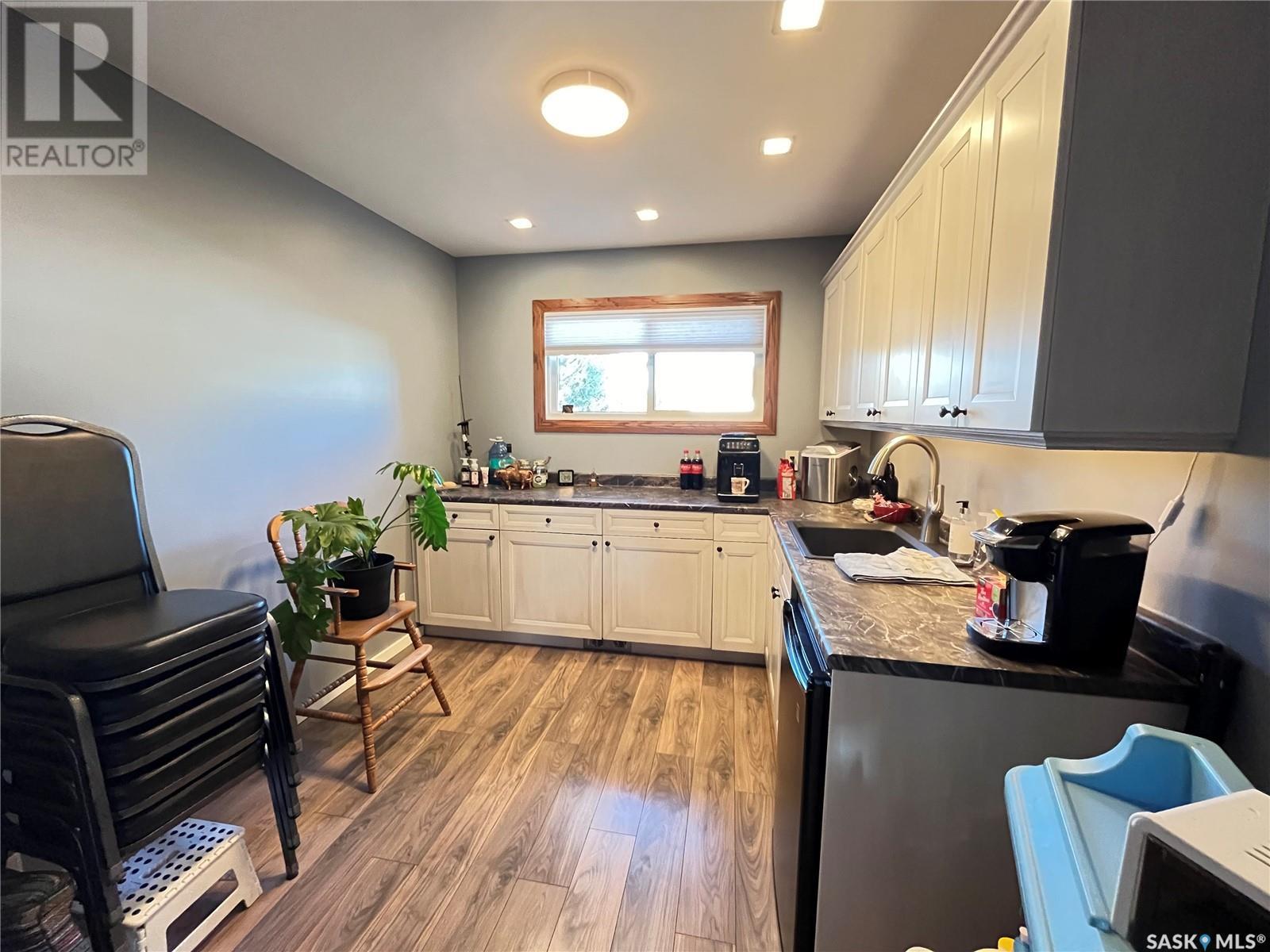 620 Griffin Street, Maple Creek, Saskatchewan  S0N 1N0 - Photo 14 - SK984942