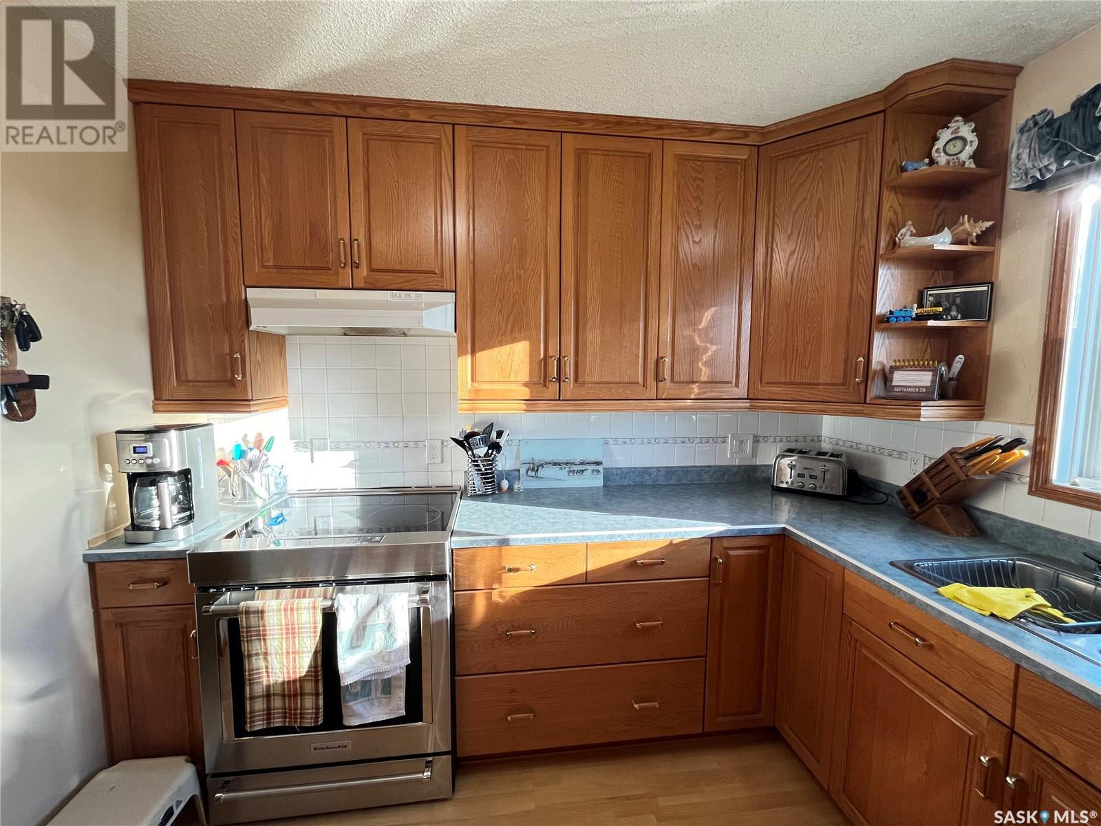 620 Griffin Street, Maple Creek, Saskatchewan  S0N 1N0 - Photo 12 - SK984942