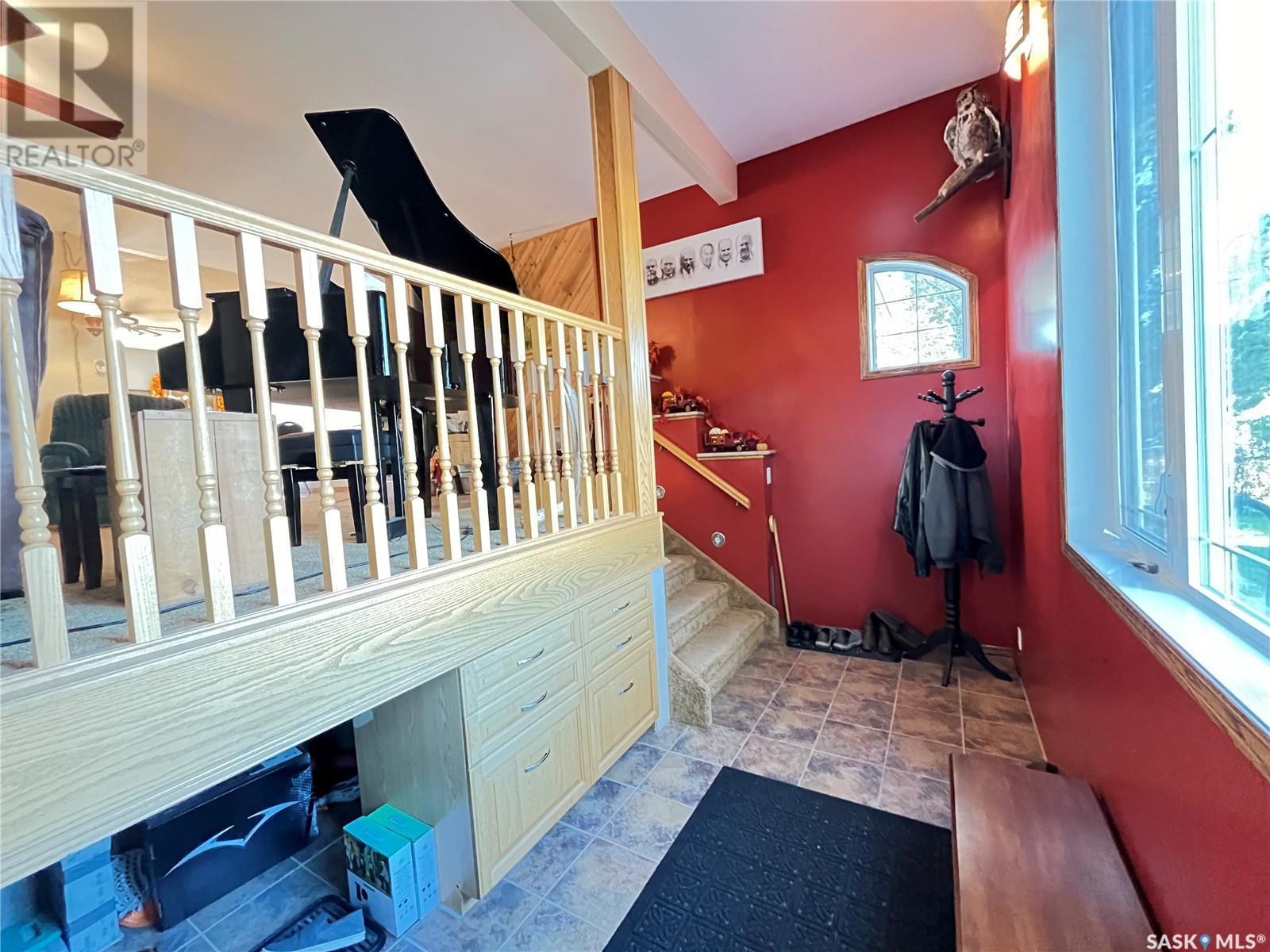 620 Griffin Street, Maple Creek, Saskatchewan  S0N 1N0 - Photo 3 - SK984942