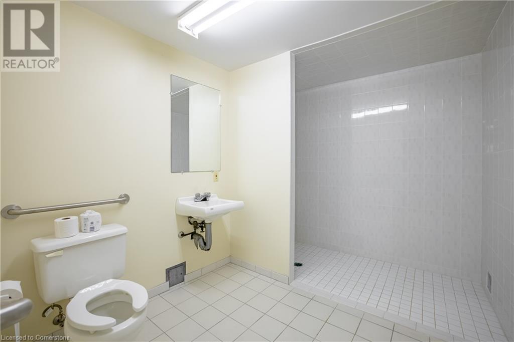 159 Lake Street Unit# 202, St. Catharines, Ontario  L2R 5Y6 - Photo 20 - 40656114