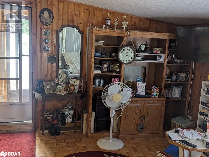 8 Elmwood Court, Innisfil, Ontario  L0L 1L0 - Photo 11 - 40604624