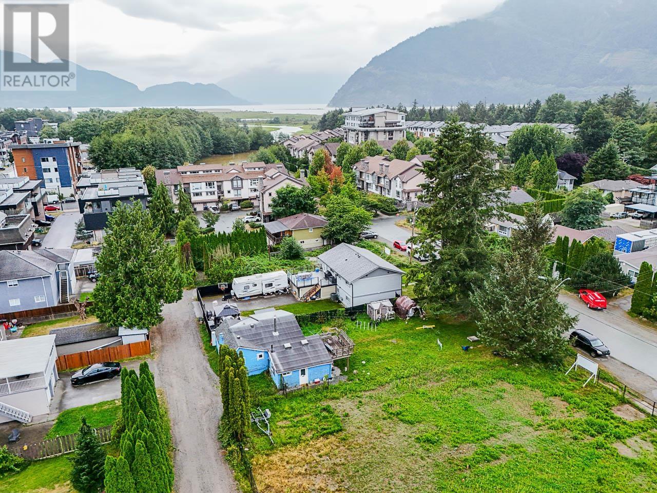 37956 Fourth Avenue, Squamish, British Columbia  V8B 0P7 - Photo 40 - R2922908