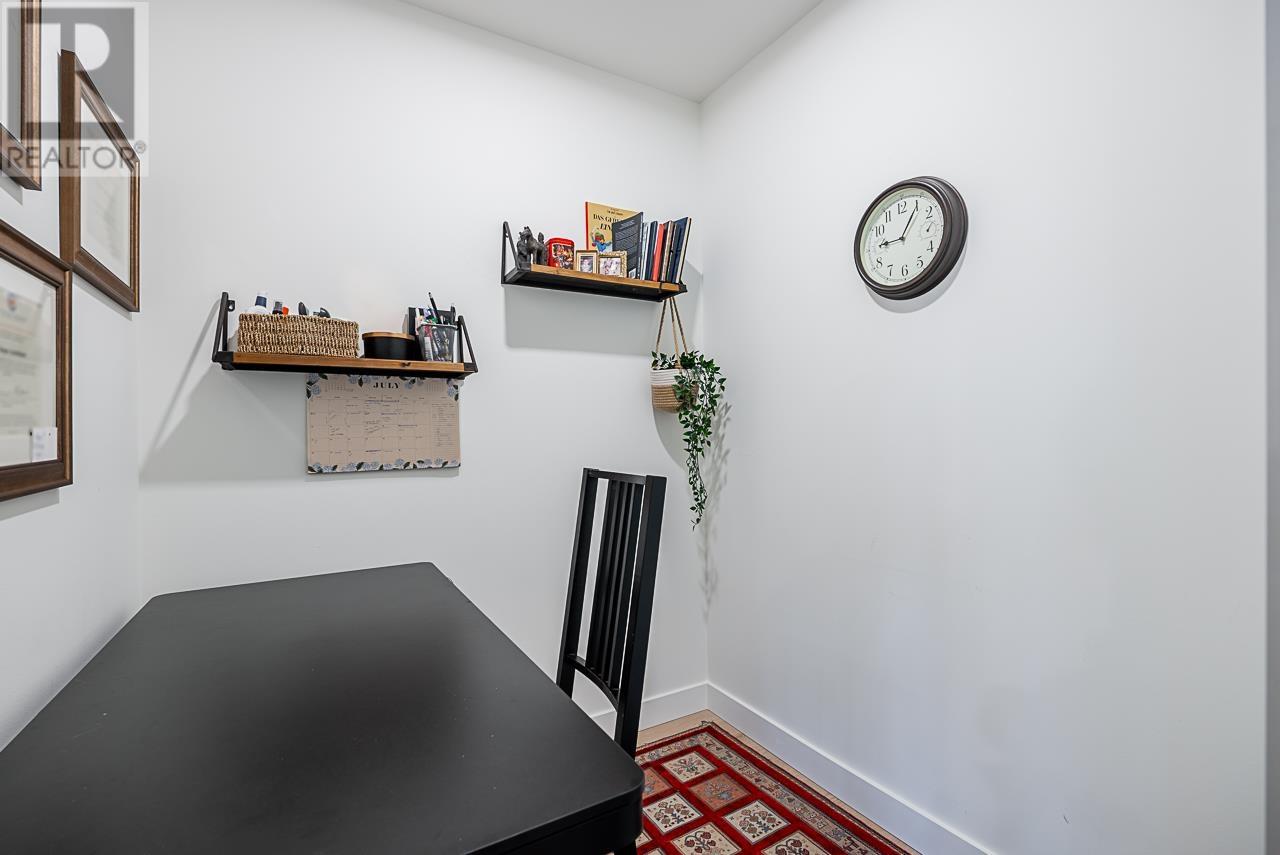 2108 200 KLAHANIE COURT