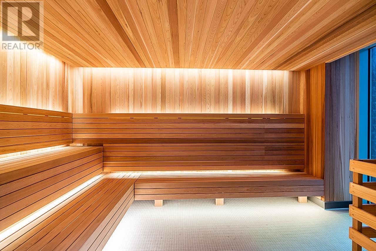 2108 200 KLAHANIE COURT