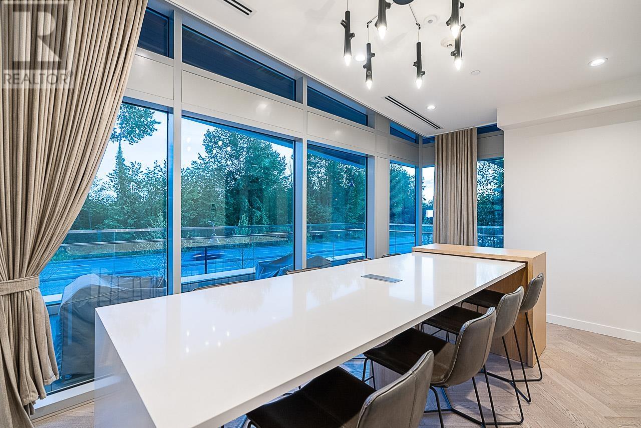 2108 200 KLAHANIE COURT