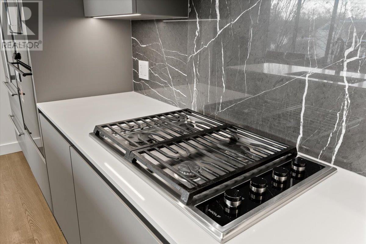 Listing Picture 13 of 30 : 304 717 W 17TH AVENUE, Vancouver / 溫哥華 - 魯藝地產 Yvonne Lu Group - MLS Medallion Club Member