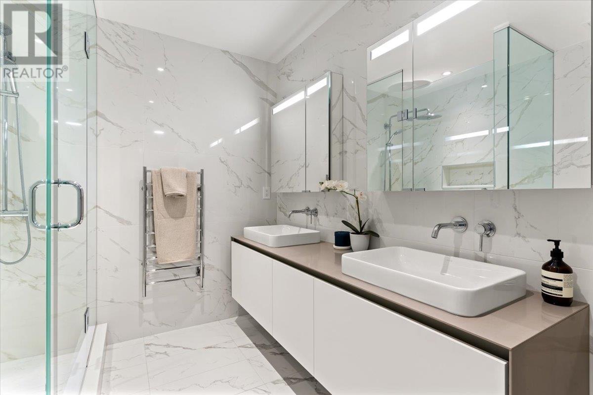 Listing Picture 20 of 30 : 304 717 W 17TH AVENUE, Vancouver / 溫哥華 - 魯藝地產 Yvonne Lu Group - MLS Medallion Club Member