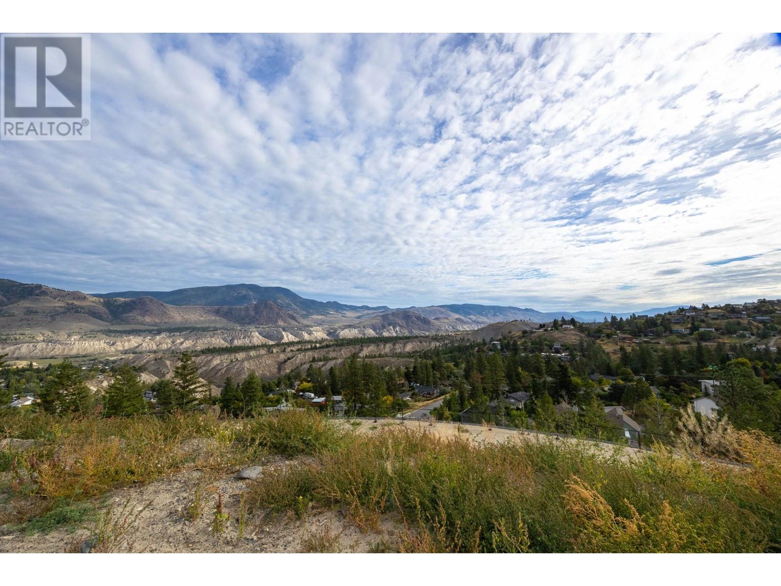1142 CRESTWOOD DRIVE, kamloops, British Columbia