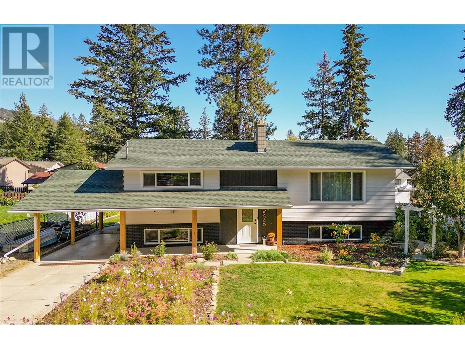 3275 McIver Road West Kelowna