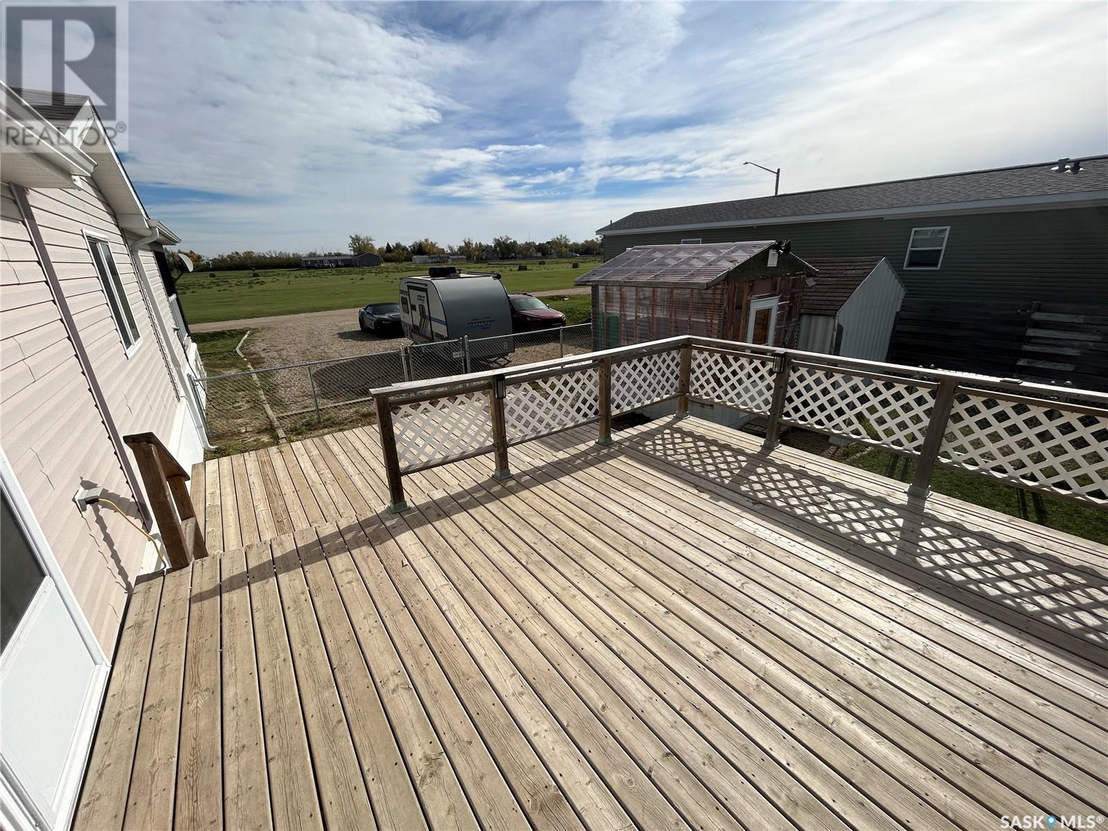 187 Robinson Avenue, Macoun, Saskatchewan  S0C 1P0 - Photo 27 - SK985071