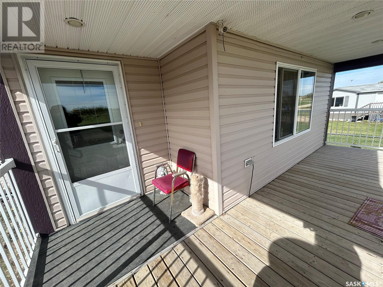 Property at 187 Robinson AVENUE image 3