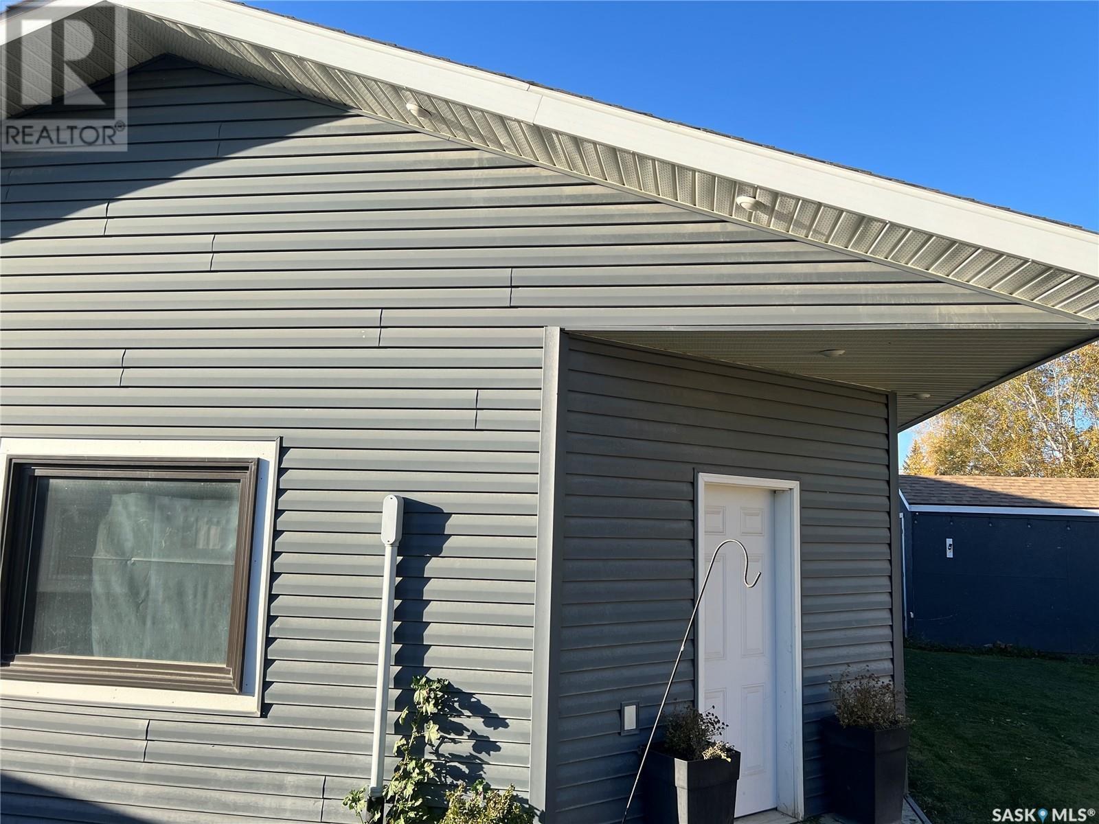 Property at 104 Cooper STREET image 3