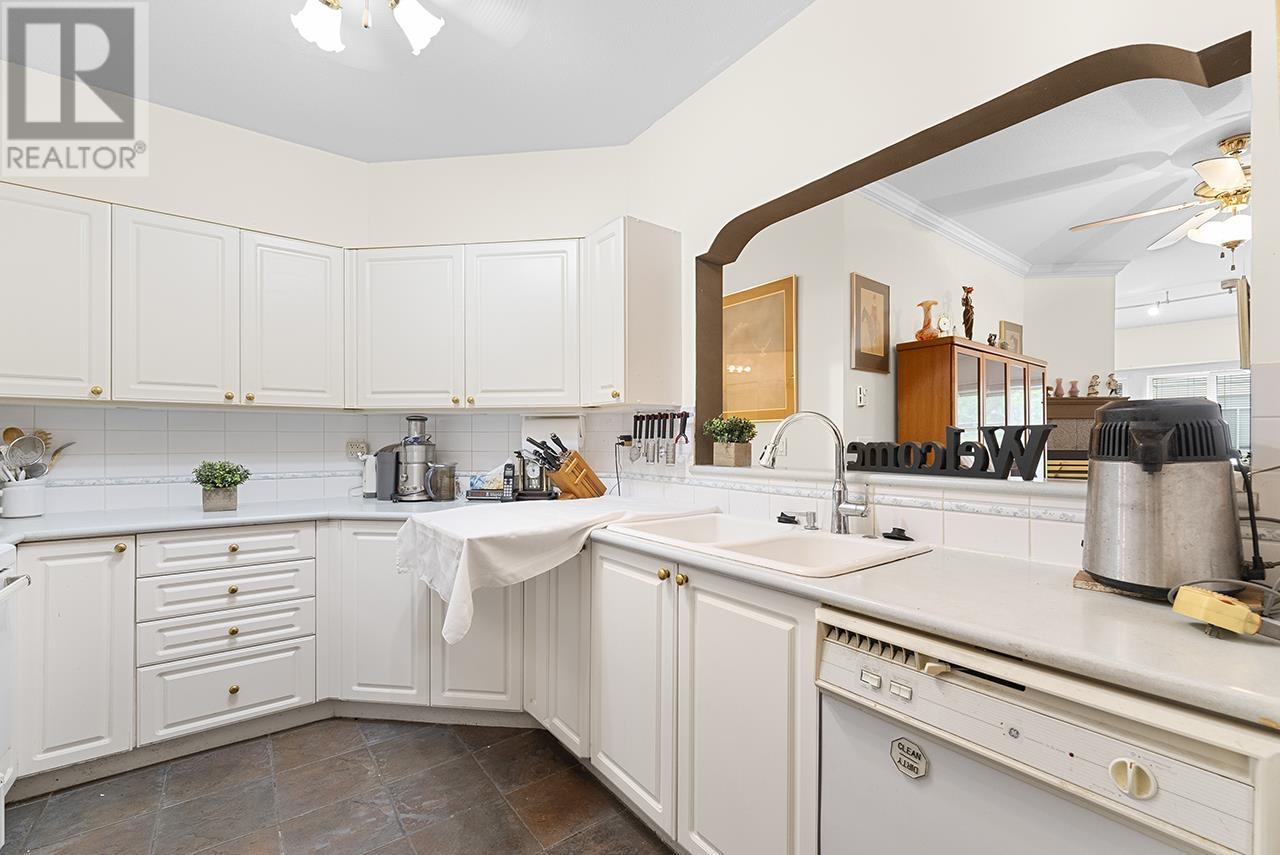 Listing Picture 9 of 17 : 203 8380 JONES ROAD, Richmond / 烈治文 - 魯藝地產 Yvonne Lu Group - MLS Medallion Club Member