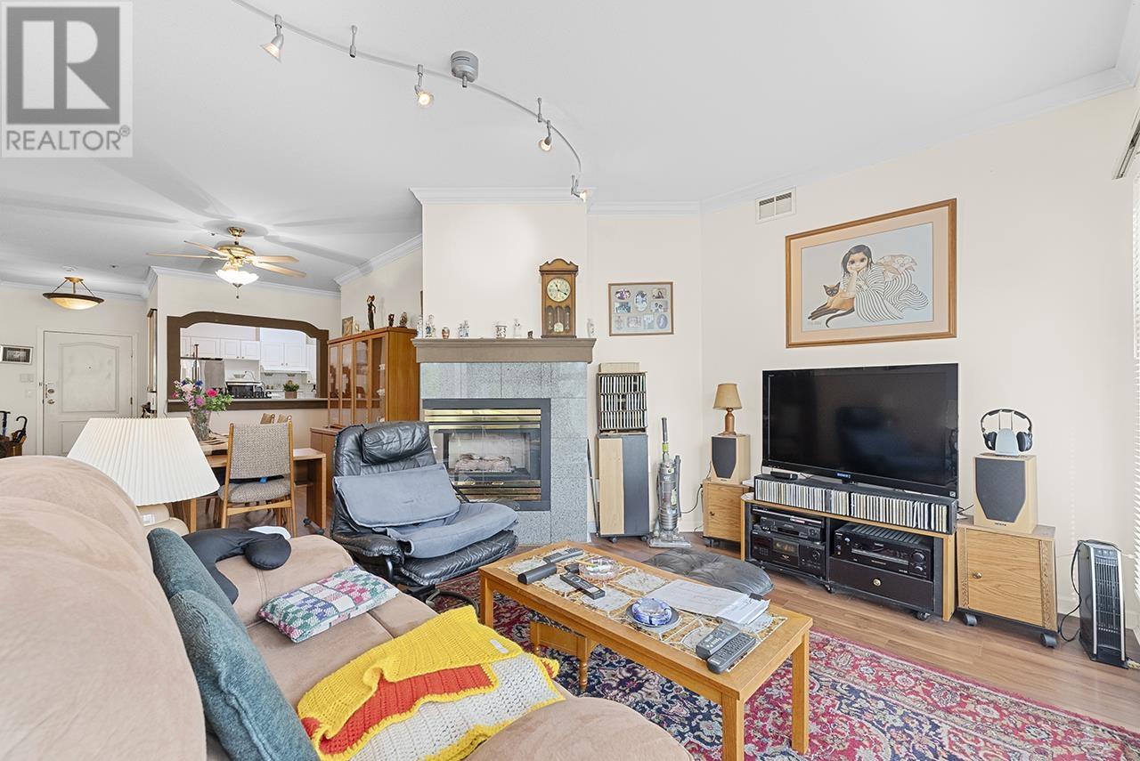 Listing Picture 6 of 17 : 203 8380 JONES ROAD, Richmond / 烈治文 - 魯藝地產 Yvonne Lu Group - MLS Medallion Club Member