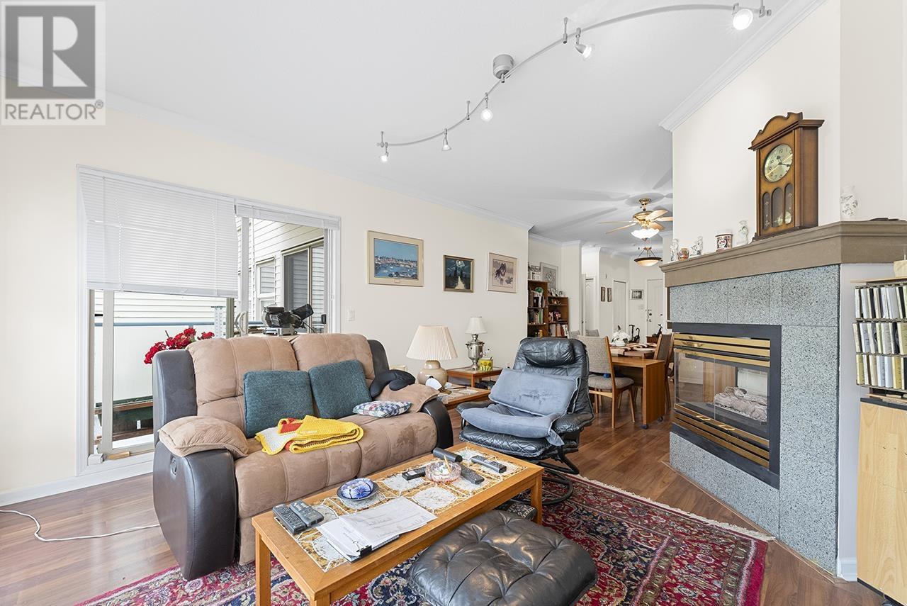 Listing Picture 14 of 17 : 203 8380 JONES ROAD, Richmond / 烈治文 - 魯藝地產 Yvonne Lu Group - MLS Medallion Club Member
