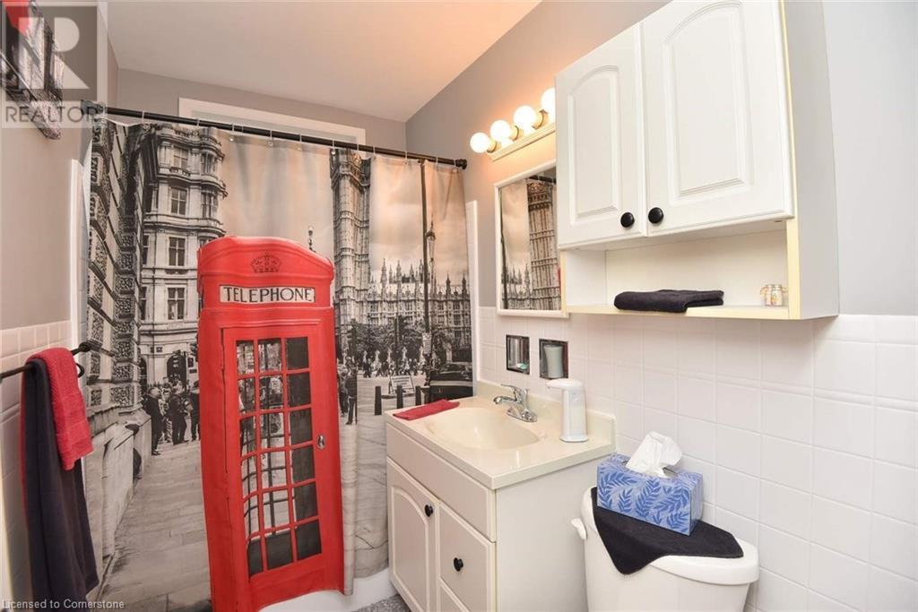 1066 Fennell Avenue E, Hamilton, Ontario  L8T 1R6 - Photo 21 - 40656225