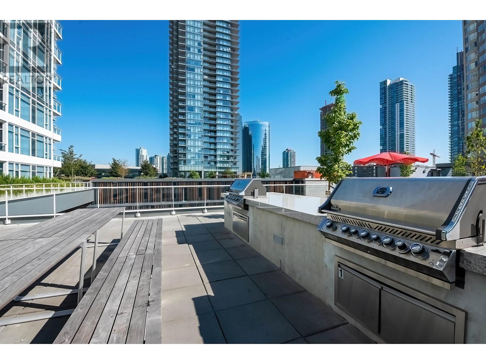 Listing Picture 38 of 40 : 2101 6080 MCKAY AVENUE, Burnaby / 本拿比 - 魯藝地產 Yvonne Lu Group - MLS Medallion Club Member