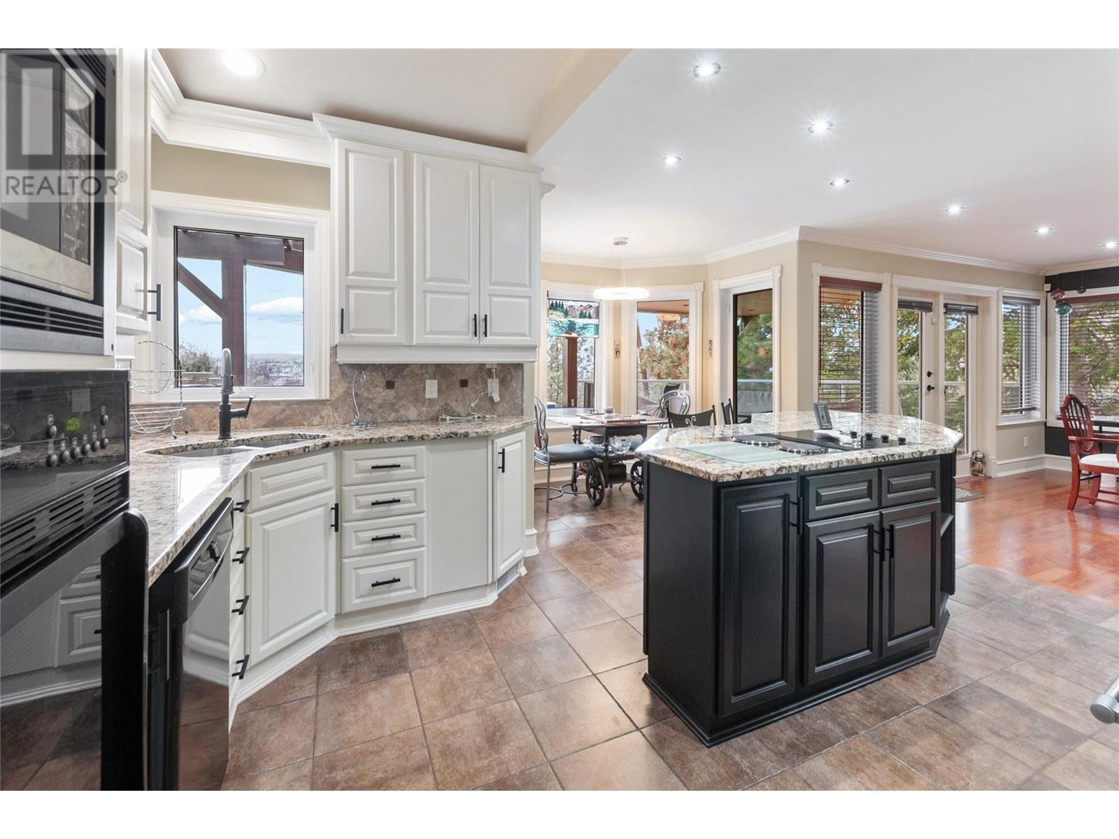 Property at 286 One Quail Place image 4