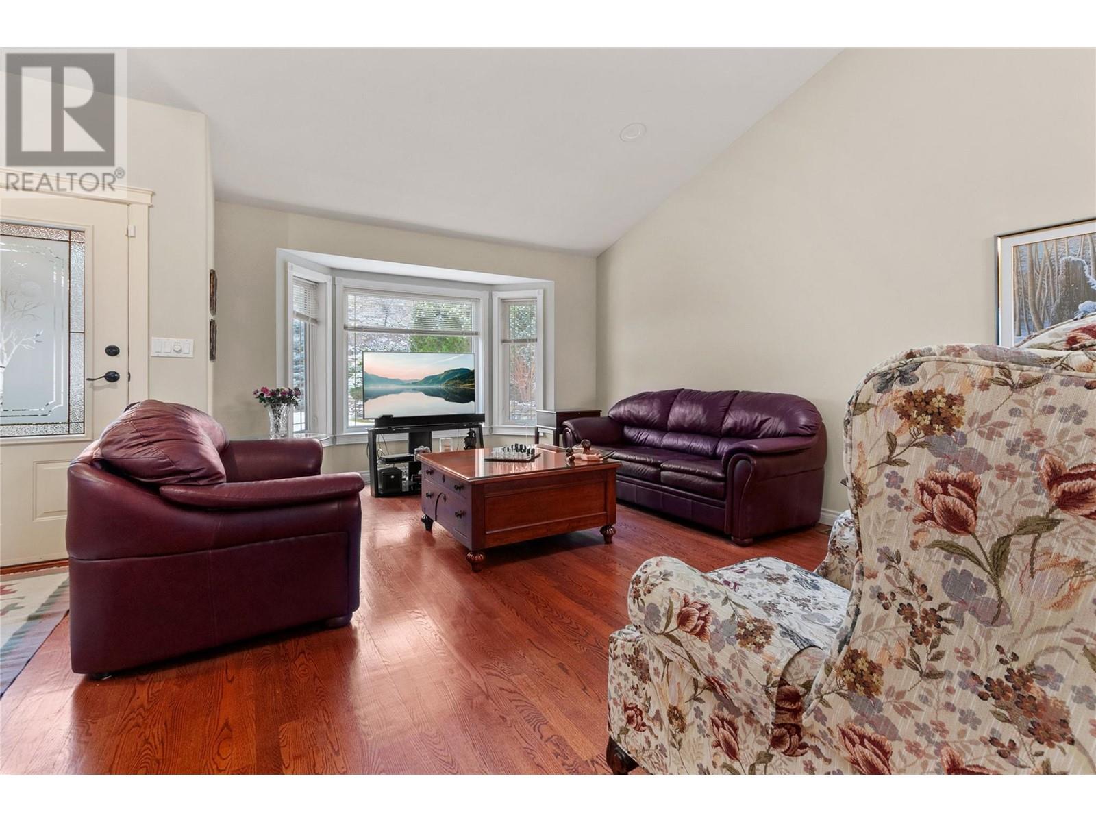 Property at 286 One Quail Place image 3