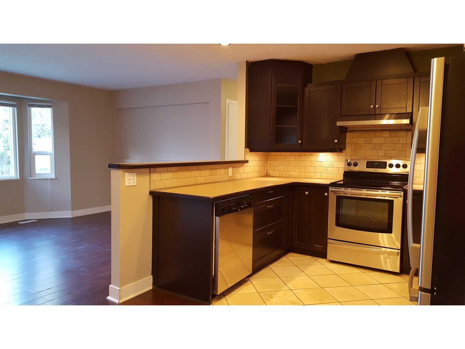 15118 91a Avenue, Surrey, British Columbia  V3R 6X1 - Photo 6 - R2931072