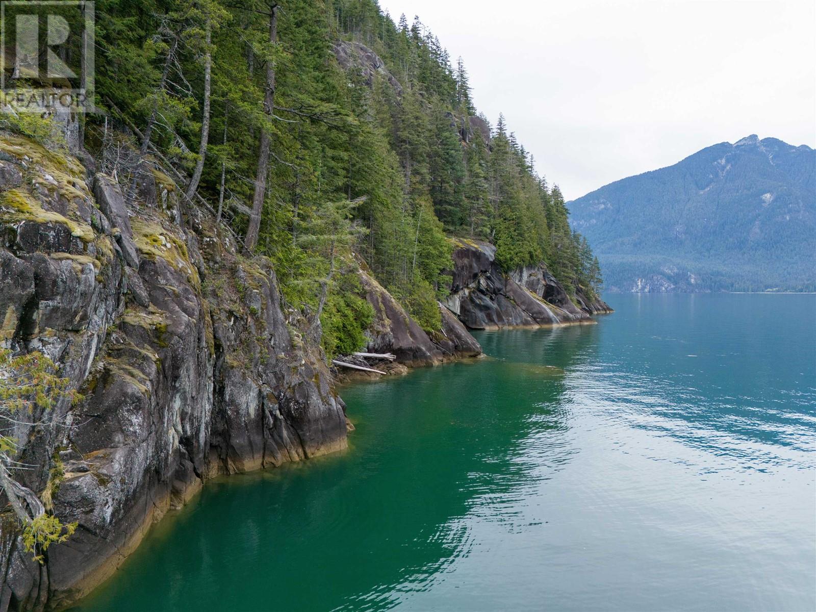 3 Seal Bay, Pitt Meadows, British Columbia  V0V 0V0 - Photo 15 - R2931368