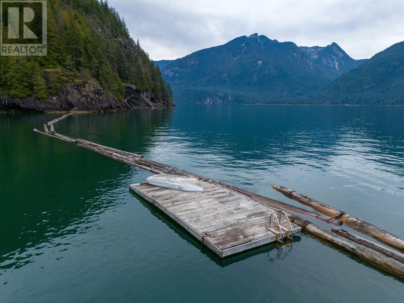 3 Seal Bay, Pitt Meadows, British Columbia  V0V 0V0 - Photo 17 - R2931368