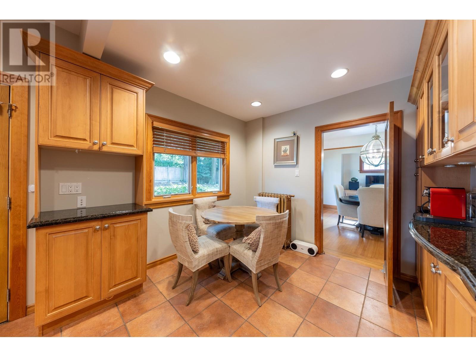 6026 Angus Drive, Vancouver, British Columbia  V6M 3P1 - Photo 12 - R2931463