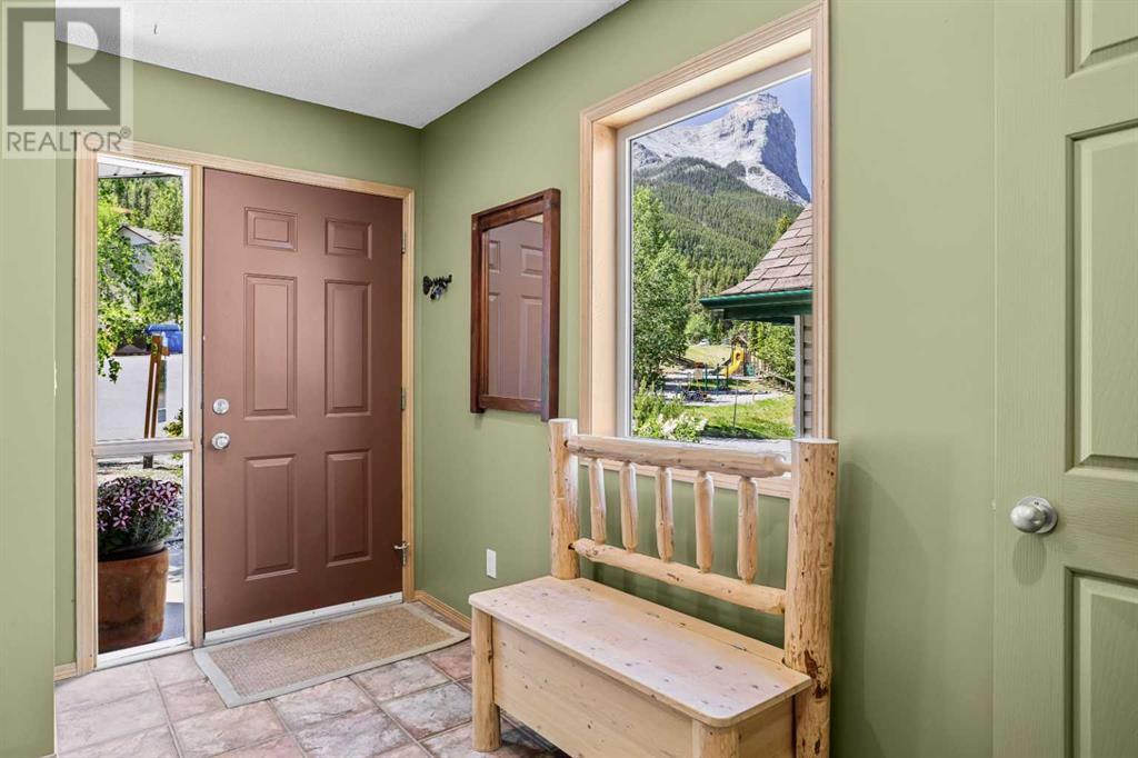 808 Lawrence Grassi Ridge, Canmore, Alberta  T1W 2Y6 - Photo 7 - A2169986