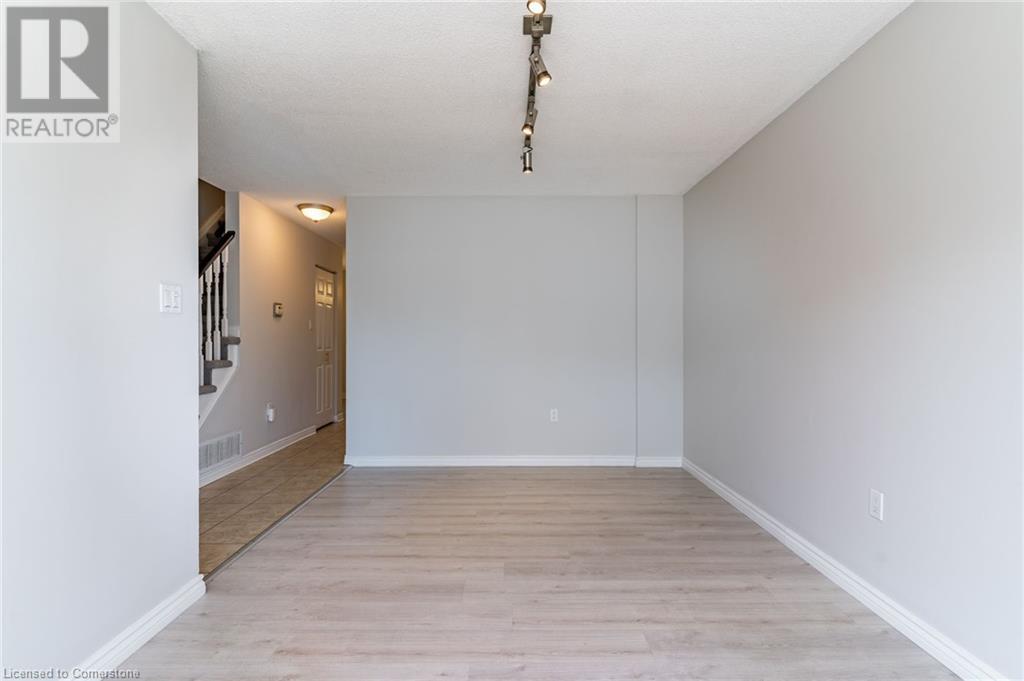 563 James Street N, Hamilton, Ontario L8L 1J8 - Photo 9 - 40656469