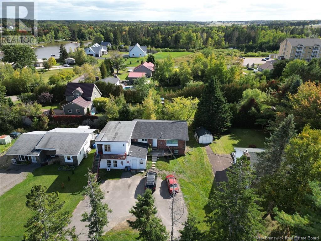 167 Dupuis, Shediac, New Brunswick  E4P 1R2 - Photo 3 - NB107098