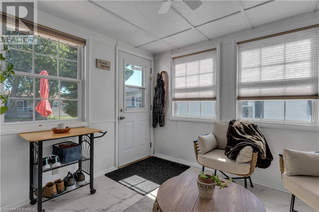 17 Elm Street, Napanee, Ontario  K7R 0E9 - Photo 7 - 40656142