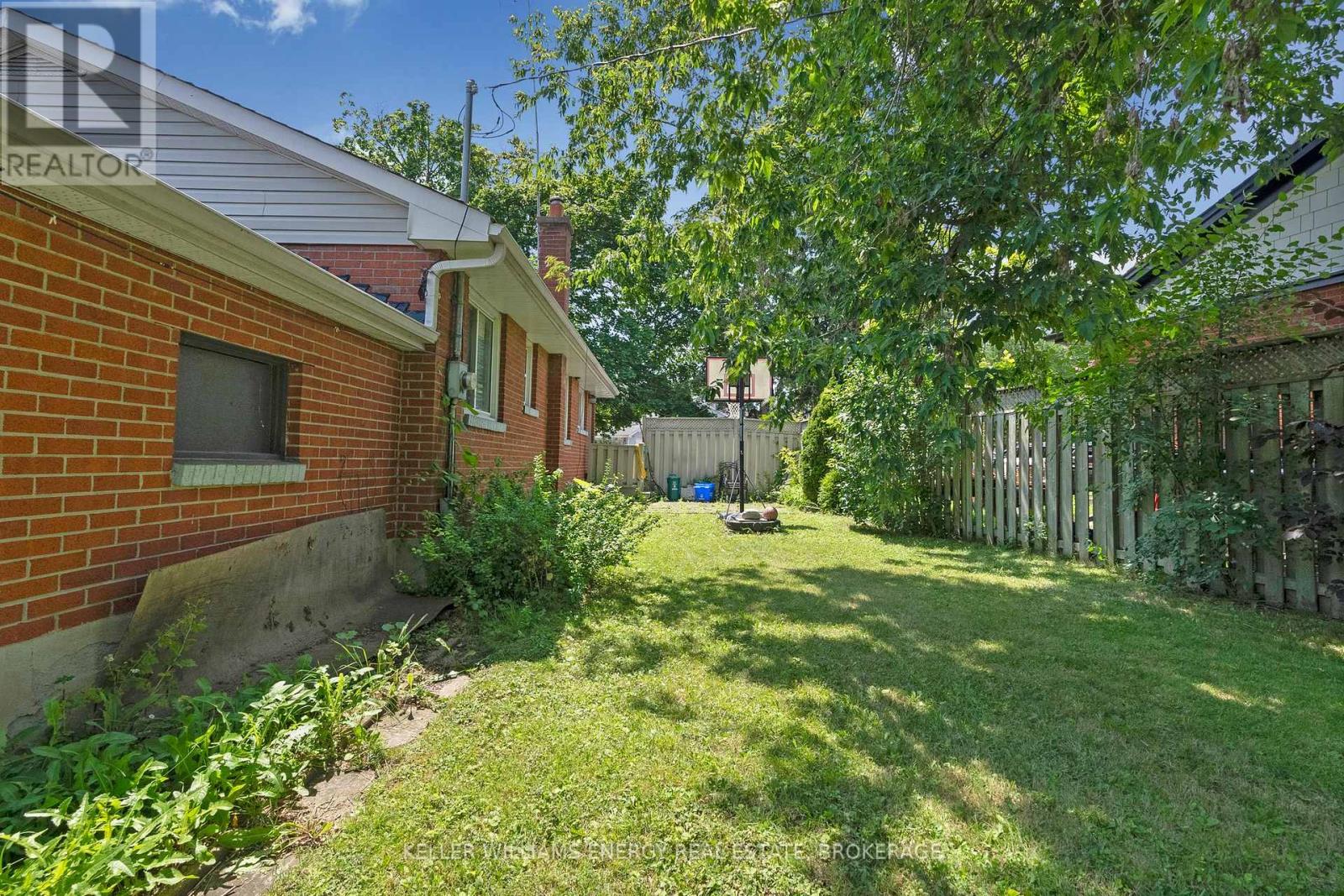 33 Beatty Road, Ajax (Central), Ontario  L1S 1Z1 - Photo 24 - E9377477