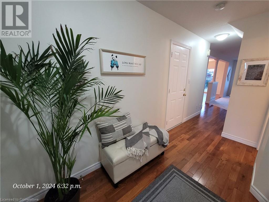 160 Brenneman Crescent, Baden, Ontario  N3A 4N1 - Photo 4 - 40653475