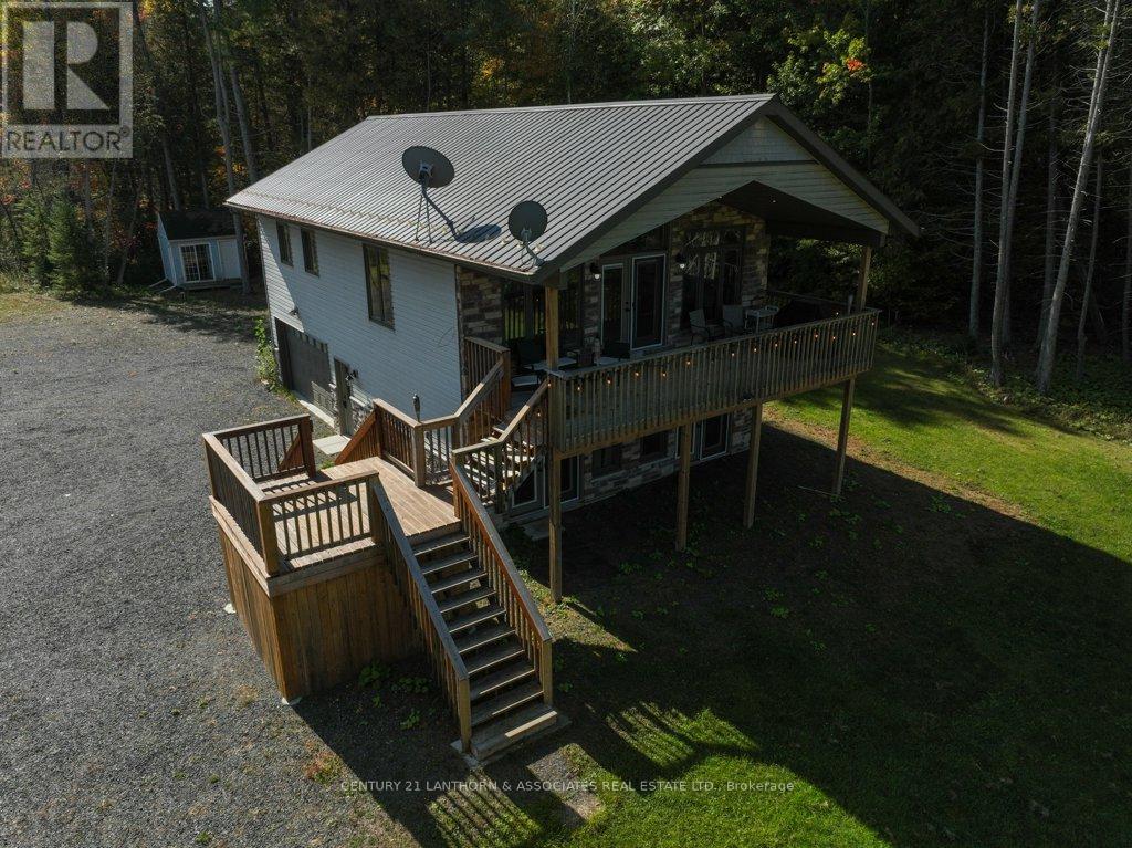 1014 Lyons Gate Lane, North Frontenac, Ontario  K0H 1K0 - Photo 3 - X9377924