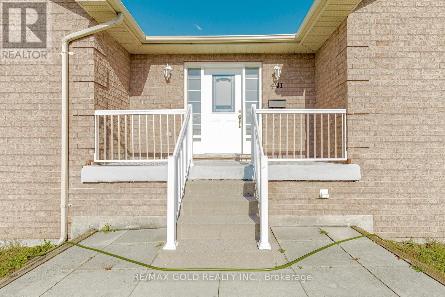 Property at 441 IRWIN STREET image 5