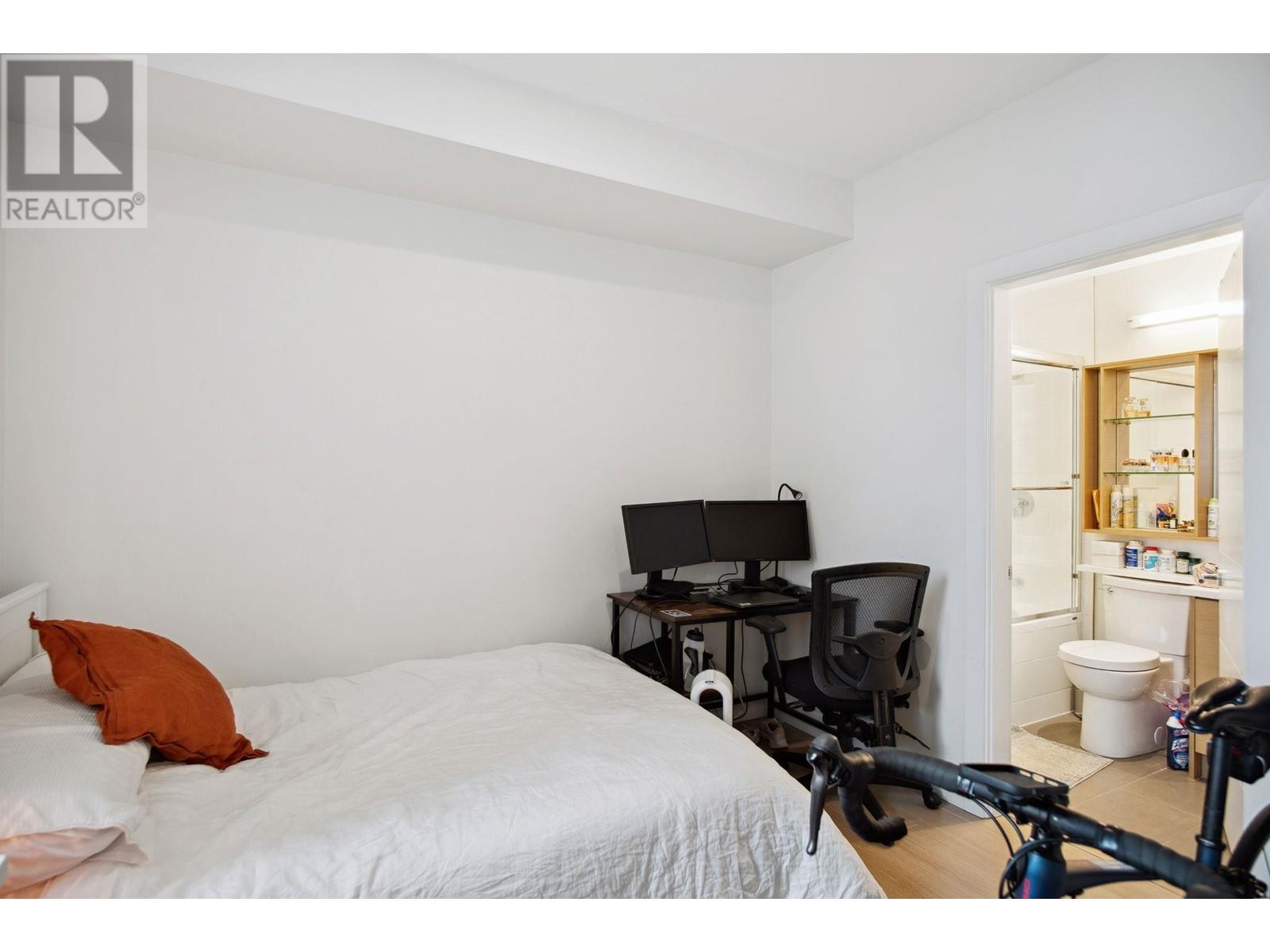 Listing Picture 12 of 20 : 309 2528 COLLINGWOOD STREET, Vancouver / 溫哥華 - 魯藝地產 Yvonne Lu Group - MLS Medallion Club Member