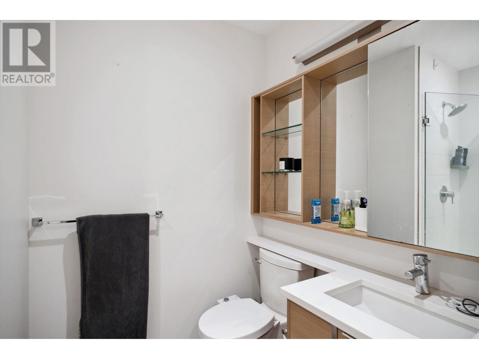 Listing Picture 14 of 20 : 309 2528 COLLINGWOOD STREET, Vancouver / 溫哥華 - 魯藝地產 Yvonne Lu Group - MLS Medallion Club Member