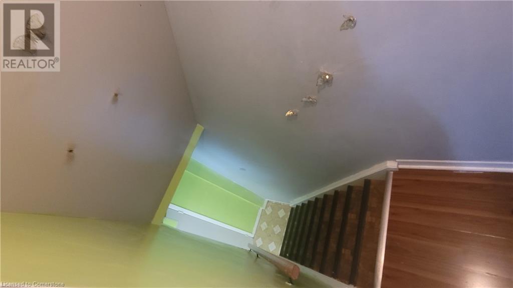 125 Bonaventure Drive Unit# 54, Hamilton, Ontario  L9C 5Y9 - Photo 4 - 40656385