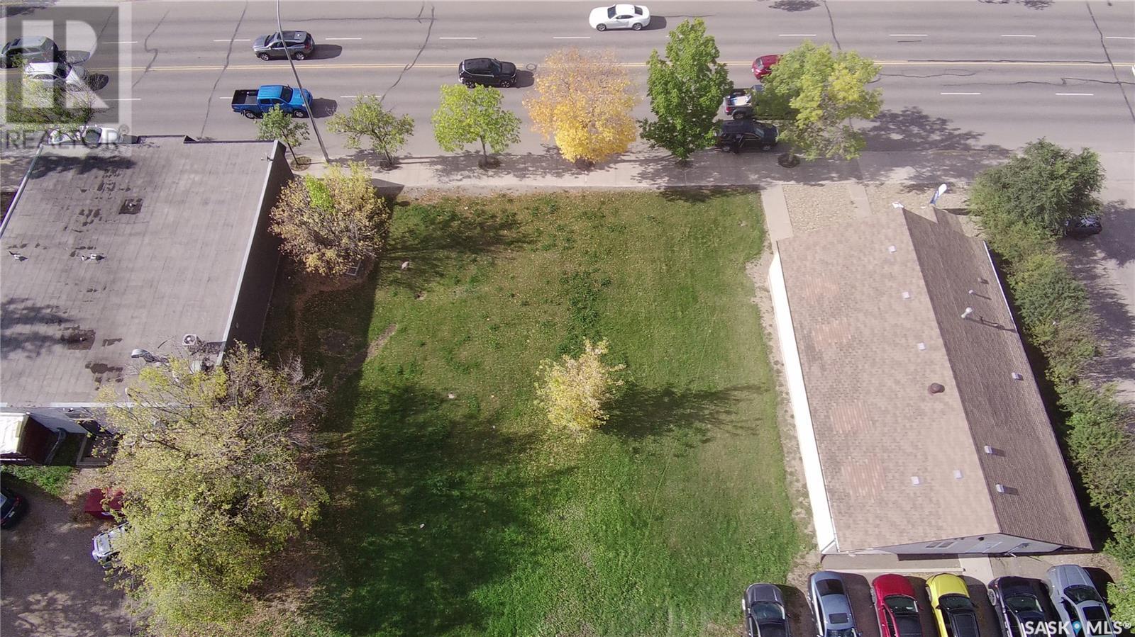 1542 - 1552 100th STREET, north battleford, Saskatchewan