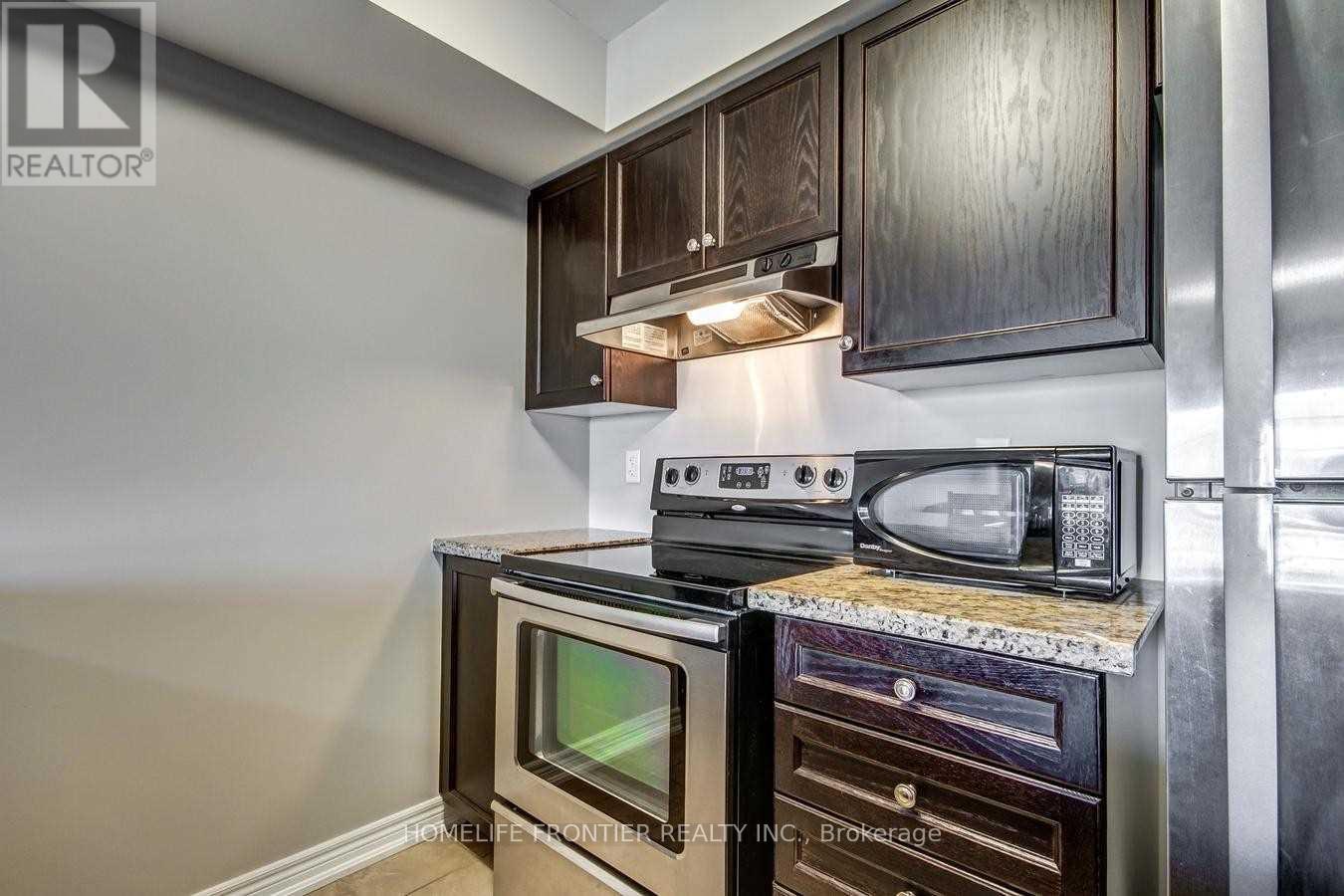 6 - 137 Isaac Devins Boulevard, Toronto, Ontario  M9M 0C4 - Photo 14 - W9378163