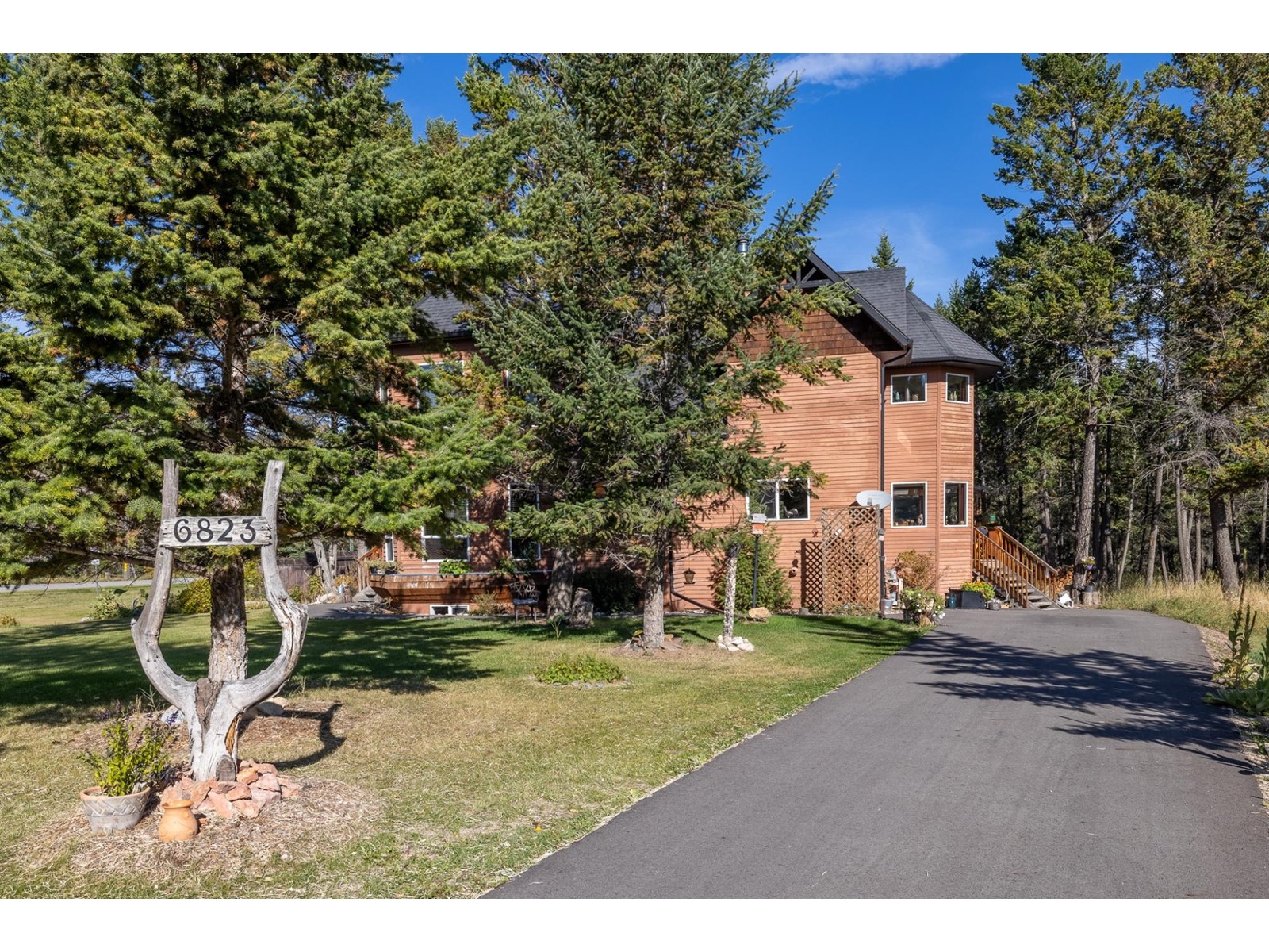 6823 Columbia Ridge Drive, Fairmont Hot Springs, British Columbia  V0B 1L2 - Photo 11 - 2479841