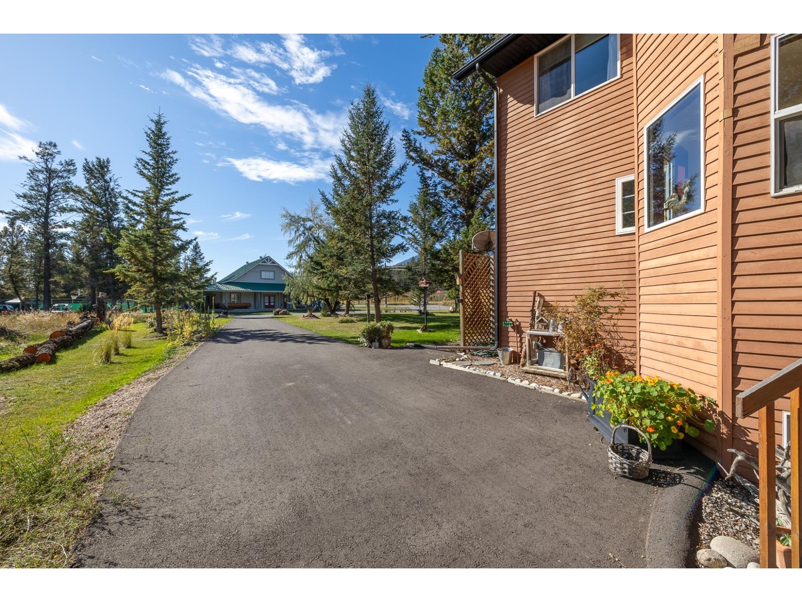 6823 Columbia Ridge Drive, Fairmont Hot Springs, British Columbia  V0B 1L2 - Photo 41 - 2479841