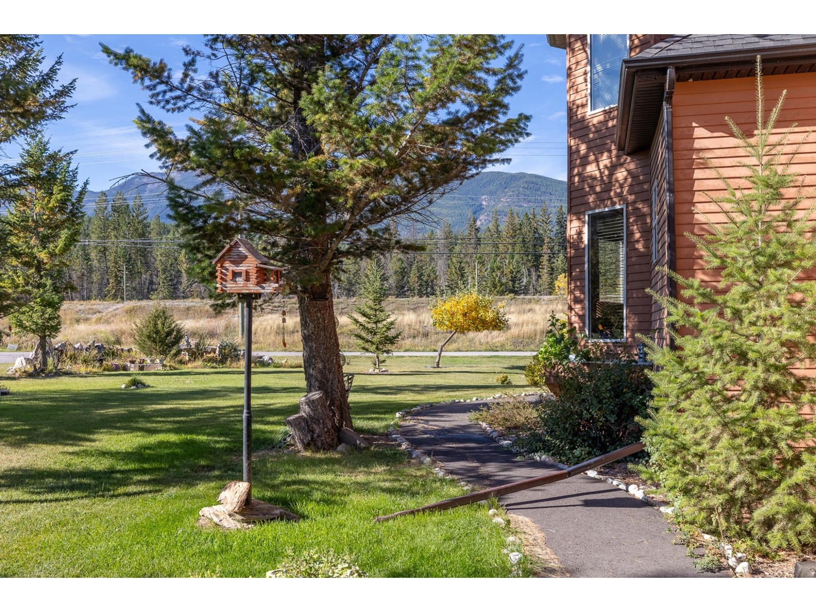 6823 Columbia Ridge Drive, Fairmont Hot Springs, British Columbia  V0B 1L2 - Photo 9 - 2479841