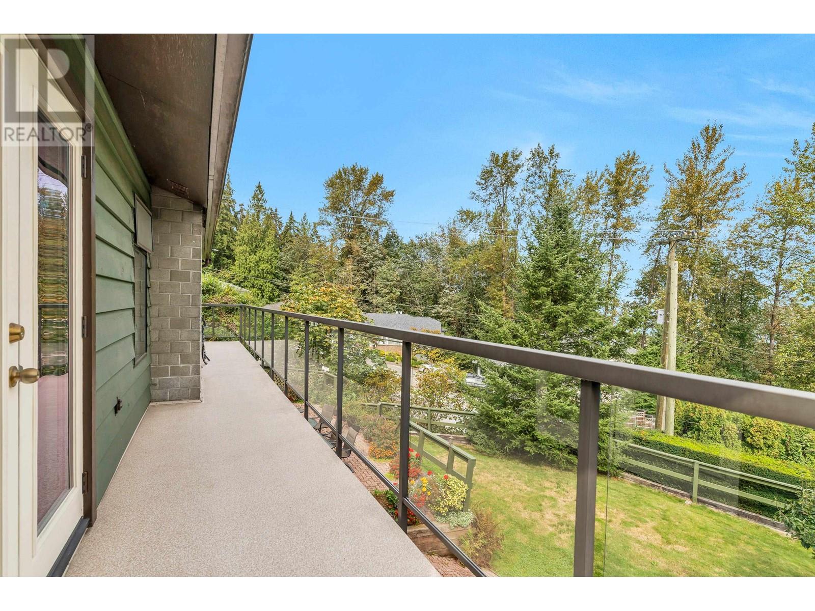 2 Noble Court, Port Moody, British Columbia  V3H 3Z5 - Photo 17 - R2931686