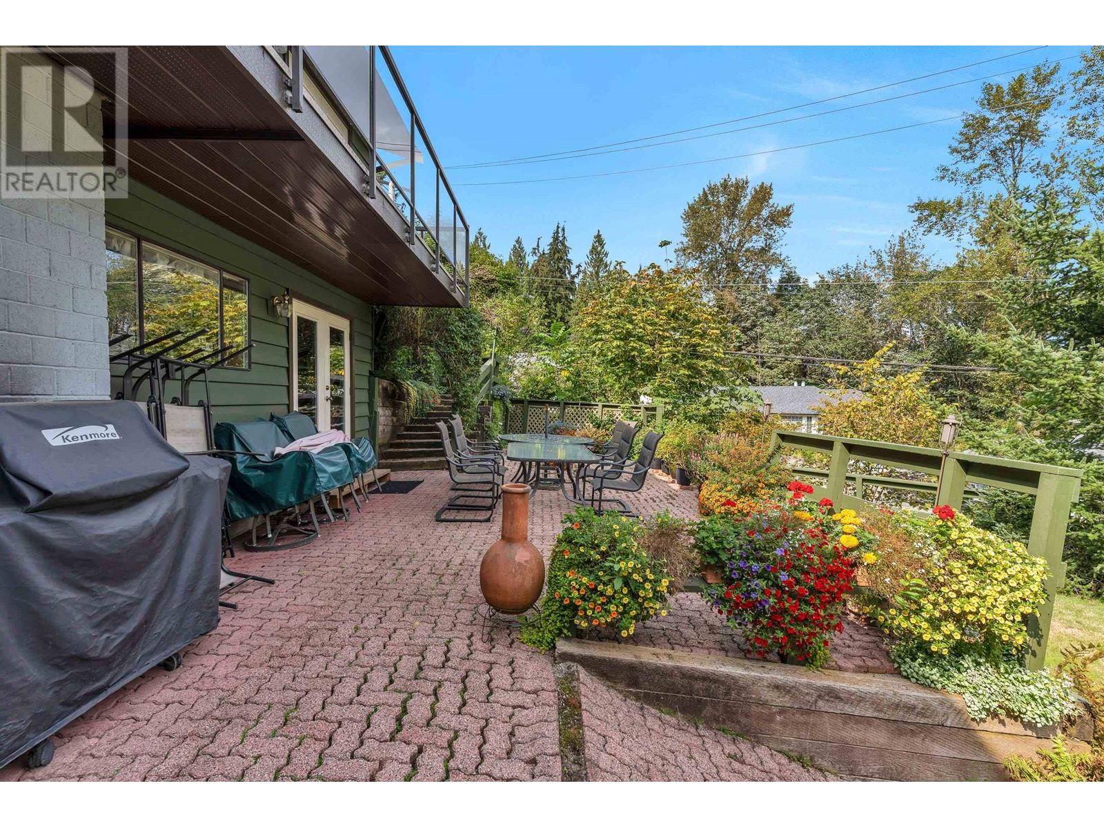 2 Noble Court, Port Moody, British Columbia  V3H 3Z5 - Photo 35 - R2931686