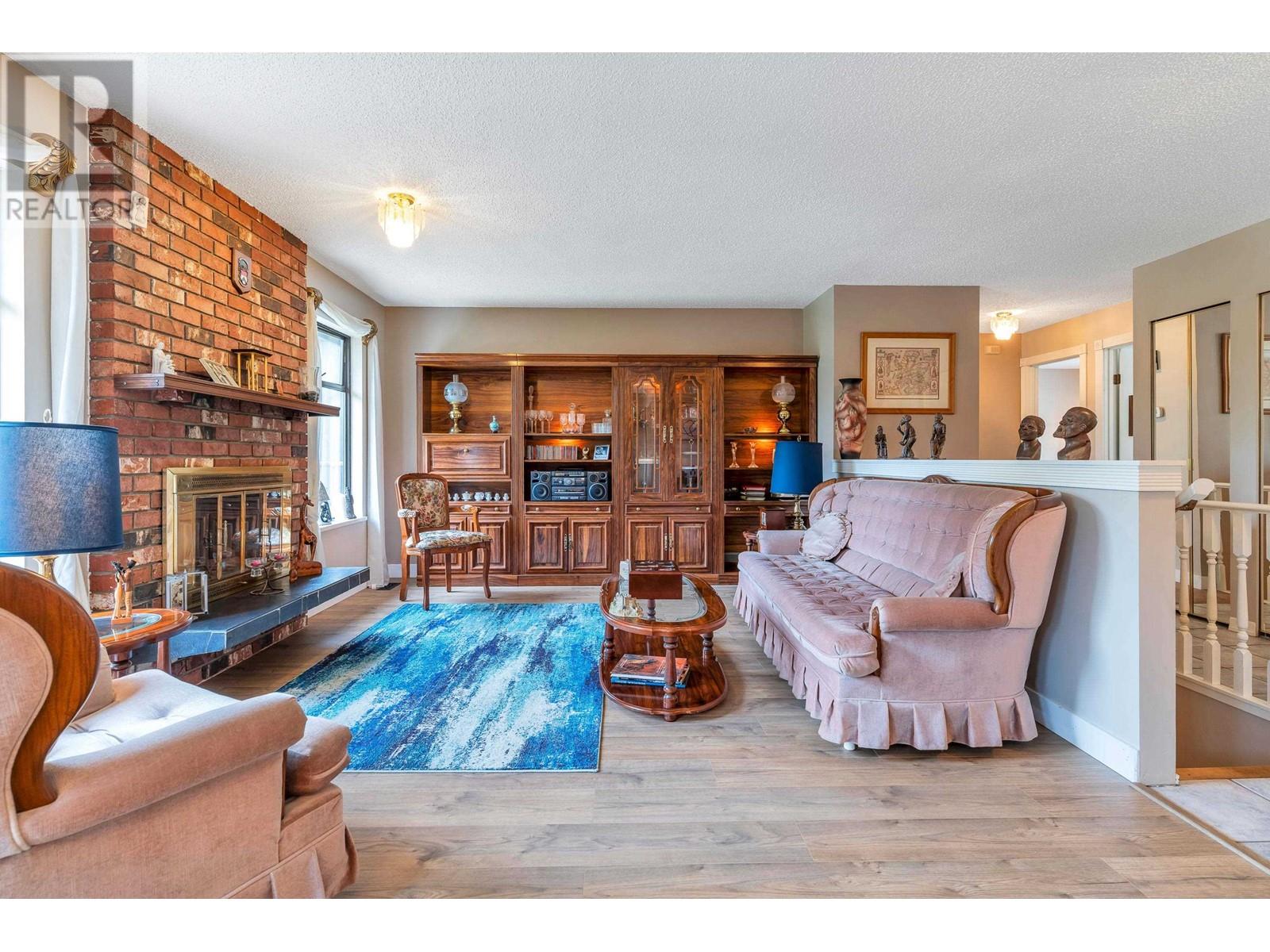 2 Noble Court, Port Moody, British Columbia  V3H 3Z5 - Photo 8 - R2931686