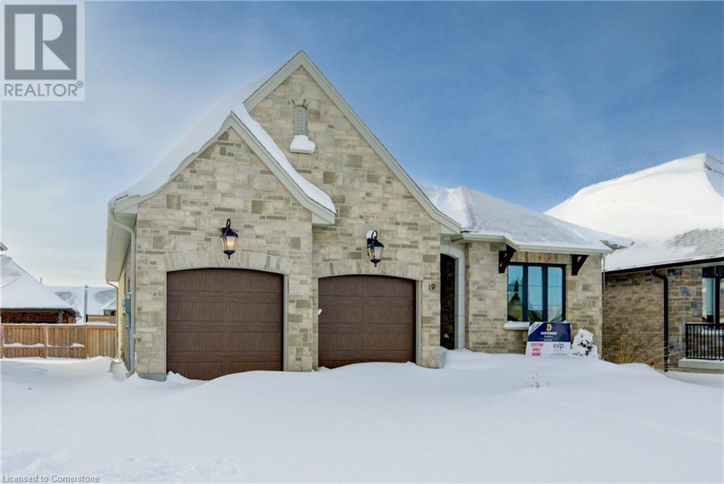19 Carriage Crossing, Drayton, Ontario  N0G 1P0 - Photo 3 - 40655128
