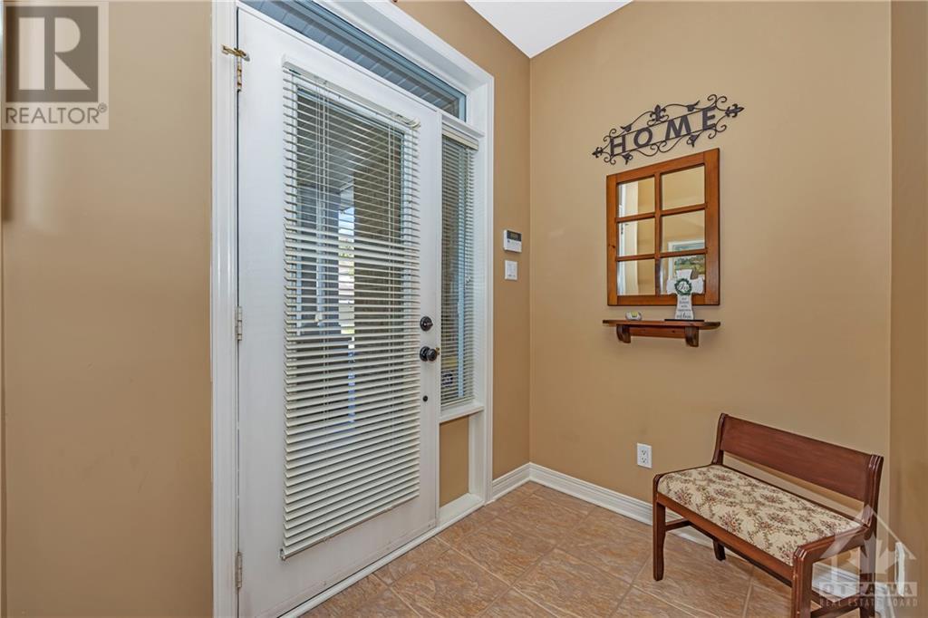 865 Markwick Crescent, Ottawa, Ontario K4A 4M7 - Photo 3 - 1414659