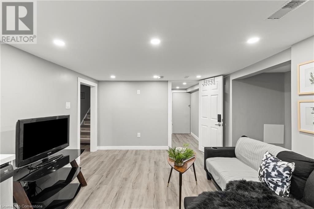735 Upper Gage Avenue, Hamilton, Ontario L8V 4J9 - Photo 23 - 40656953